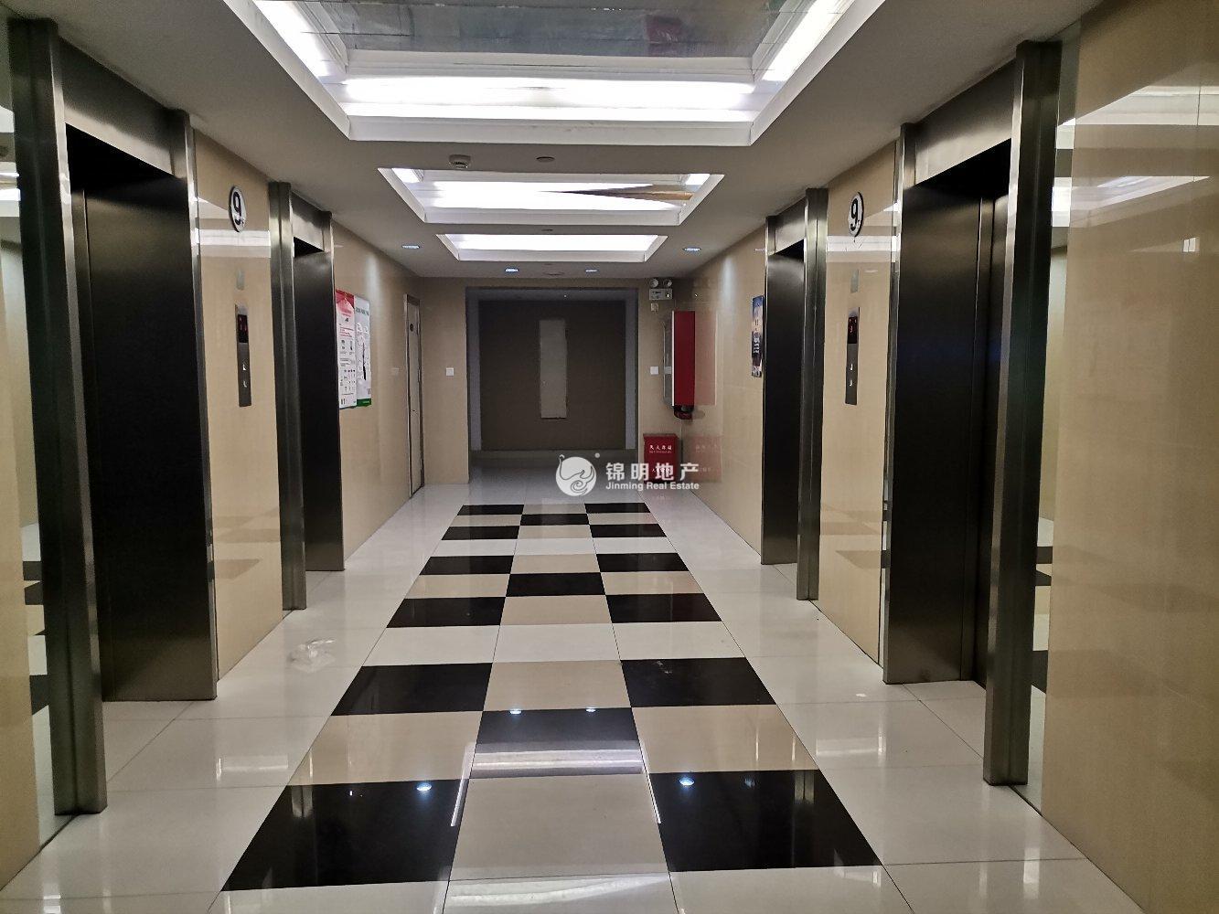 光新浦发广场385平米写字楼出租